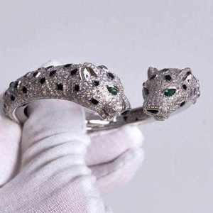 Anillo de Lujo con Diseño de Leopardo de Doble Cabeza, Chapado en Oro Rosa de 18k, con Ojo de Pantera Verde Esmeralda Cultivado en Laboratorio, Anillo Tipo Brazalete Brillante con Pavé Completo - Product Image 2