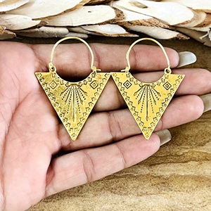 Pendientes Boho de Moda, Joyería Tribal de Latón para Mujer, Pendientes de Aro Triangulares Geométricos Chapados en Oro de 18k para Venta al por Mayor/OEM/ODM - Product Image 3