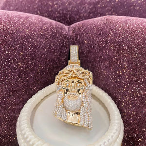 Pendentif religieux chrétien glacé de style hip-hop en argent 925 plaqué or rose personnalisé avec le visage de Jésus en diamant moissanite - Product Image 2