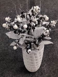 Customized Luxury <b>Unique</b> Hot-Selling White Matte Fancy High-Quality Handmade Decorative Centerpiece Flower <b>Vase</b> for Home Decor - Product Image 6