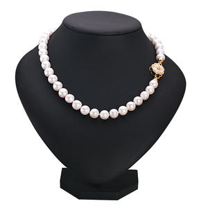 Collier haut de gamme pour femme Zhuji, léger, luxueux, avec pendentif en perle d'eau douce et chaîne de clavicule à pompon papillon, vente en gros - Product Image 5