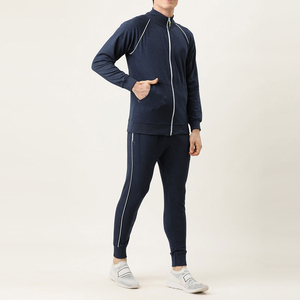 Survêtements décontractés à capuche pour hommes, design personnalisé, de haute qualité, fabriqués au Pakistan, avec logo personnalisé, respirants, poids moyen, pour le sport, collection 2026 - Product Image 4