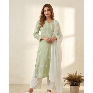 ESTA TEMPORADA DE VERANO, PRUEBA NUESTRO CONJUNTO DE DISEÑO CHIKANKARI QUE INCLUYE UN TOP, UNA PANTALÓN PLAZZO Y UN DUPATTA LISO - Product Image 1