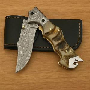 Cuchillo Plegable de Acero de Damasco Personalizado con Hoja Recta, Mango de Asta de Ciervo, Cuchillo de Bolsillo Táctico Multifuncional con Funda de Cuero para Exteriores - Product Image 2