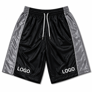 Shorts de basket-ball noirs avec empiècements latéraux gris brillants et impression de LOGO en studio pour vêtements de sport athlétiques - Product Image 3