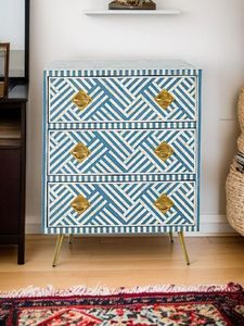 Commode classique en os incrusté, armoire de rangement artisanale avec un intérieur luxueux et un attrait esthétique. - Product Image 1