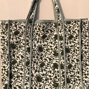 Bolso Tote Acolchado de Algodón con Estampado Floral Bohemio para Invierno, Bolso de Lona Personalizado con Cremallera Resistente y Diseño Vintage para Mujer - Product Image 1