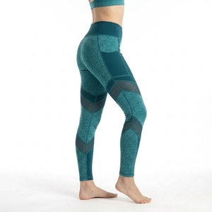 Leggings de pole dance para mujer, a la moda, diseñados con materiales ligeros, movimiento flexible y costuras de calidad. - Product Image 3