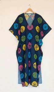 Vestido Kaftán Maxi con Cuello en V y Estampado Tie-Dye para Mujer, Hecho a Mano, 100% Algodón, Ecológico, Lavable, Corte Holgado, Estilo Casual de Verano, Boho, para Vacaciones - Product Image 4