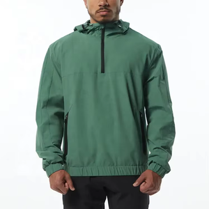 Chaqueta Cortavientos con Capucha Verde para Hombre, Cierre de Cremallera, Resistente al Agua, Poliéster, Corte Regular, para Todas las Estaciones, Ropa de Senderismo para Exteriores - Product Image 1