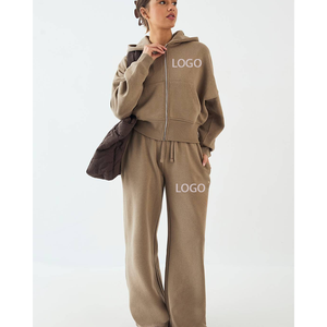 Ensemble de survêtement sport OEM en molleton bouclette style urbain, comprenant une veste à capuche coupe ample et un pantalon de jogging taille haute, à séchage rapide et respirant, avec cordon de serrage - Product Image 4