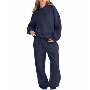 Chándal elegante para mujer, ideal para fitness, moda y uso diario. Chándal para mujer de alta calidad. - Product Image 2