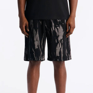 Nouveaux shorts en jean pour hommes de haute qualité 2024, nouveaux shorts en jean déchirés sur mesure pour hommes avec un look usé - Product Image 1