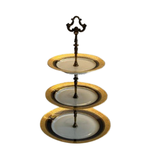 ขาตั้งโลหะ3ชั้นสำหรับวางเค้กขนมหวานดีไซน์ทันสมัยพร้อมเคลือบสีขาวสำหรับใส่คัพเค้กที่หรูหรามีสไตล์ - Product Image 1