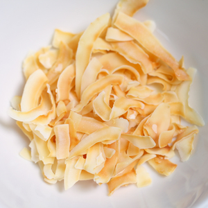 CHIPS DE NOIX DE COCO CRISPY SÉCHÉES BIOLOGIQUES DU VIETNAM-SNACK TROPICAL SAIN, pour SMOOTHIES et SHAKES/Ms. Selina - Product Image 3