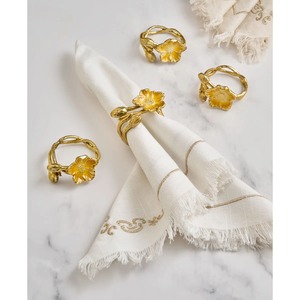 Servilleteros de Metal Dorado de Lujo para Bodas con Detalles Realistas de Pétalos y Enredaderas, Elegantes Anillos para Servilletas con Flores Doradas - Product Image 4