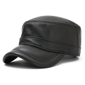 Gorra de Béisbol Unisex de Cuero PU con Acabado de Gamuza Negra, Gorra Casual Ajustada de 5 Paneles para Adultos, para las Cuatro Estaciones - Product Image 1