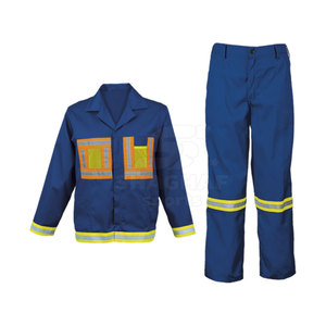 Vêtements de travail durables pour hommes avec coutures renforcées, plusieurs poches et conception de protection pour les travaux en extérieur - Product Image 2