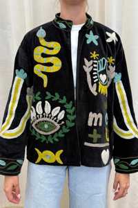 เสื้อแจ็คเก็ตกำมะหยี่สไตล์โบฮีเมียน ปักลายดอกไม้ด้วยมือ คอปก ทรงหลวม แขนยาว ดีไซน์โอเวอร์ไซส์ ใส่ได้ทุกฤดู - Product Image 2