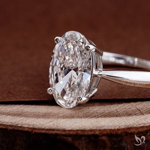 Anillo de compromiso de lujo con diamante ovalado de 3 quilates cultivado en laboratorio, engaste de tallo pellizcado en oro blanco de 10K - Product Image 3