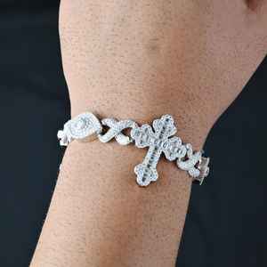 Pulsera de Cadena con Cruz Infinita de Diamantes Dvars y Ojo Turco, Moissanita VVS Color D, Plata de Ley 925 Sólida, Chapada en Oro, Unisex - Product Image 1