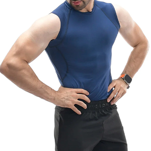 Camiseta deportiva sin mangas para hombre, cuello redondo, de secado rápido, tejida en poliéster, color sólido, para gimnasio, entrenamiento, personalizada. - Product Image 3