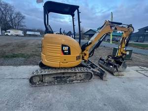 Mini-excavatrice robuste offrant une forte force de pelle, une excellente maniabilité, un fonctionnement efficace et une fiabilité élevée - Product Image 4