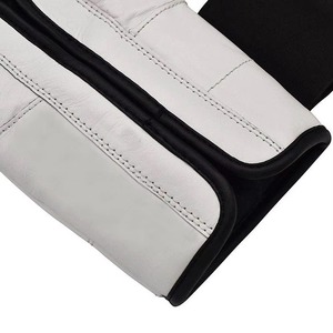 Guantes de Boxeo Profesionales Winning de 10oz, 12oz, 14oz y 16oz para Entrenamiento de Adultos, Fabricados por Fábrica - Product Image 6