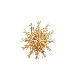 Adorno Navideño Colgante de Ratán con Forma de Copo de Nieve, Acabado Natural, Hecho a Mano, Artesanía Festiva - Product Image 1