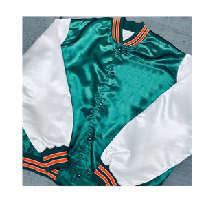 Veste de basket-ball personnalisée de haute qualité avec logo brodé, veste décontractée en satin pour l'extérieur, veste universitaire - Product Image 3