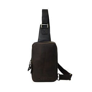 Bolso de Pecho de Cuero de Grano Completo con Múltiples Compartimentos para el Trabajo, Viajes y la Vida Diaria a un Precio Razonable - Product Image 1