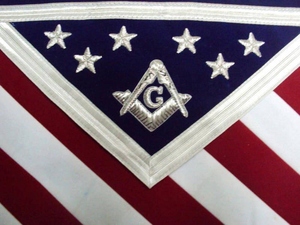 Tablier de Maître Maçon Exclusif Maçonnique - Broderie Main Drapeau USA Blanc, Rouge et Bleu, Régalia de Loge Bleue, Fournisseur en Gros - Product Image 2