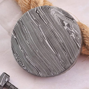 Cendrier décoratif en acier Damas, cendrier à cigarettes en métal lourd avec finition unique pour la maison et le bureau - Product Image 6