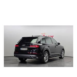 Audi Q7 45 TDI quattro Noviembre 2022 47.505 km Diésel Transmisión Automática Asientos de Cuero Volante a la Izquierda con Cámara Trasera - Product Image 2