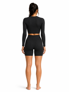 Conjunto de Yoga de 2 Piezas Negro para Mujer: Top Corto de Manga Larga con Cuello Redondo y Shorts de Ciclismo de Cintura Alta, Ropa Deportiva Acordonada Sin Costuras - Product Image 4