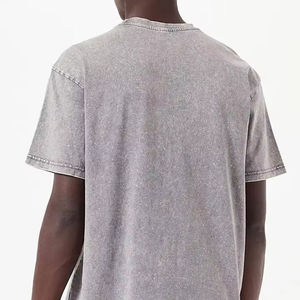 Camiseta Unisex Verde Oliva con Lavado Ácido, Manga Corta, Cuello Redondo, Corte Holgado, Informal, 100% Algodón Tejido, Transpirable, Ecológica, 230g, Color Sólido - Product Image 4