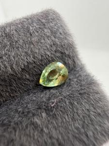 Zafiro Verde Natural Corte Pera 1.00CT Sin Calentamiento Sin Luz Artificial de Ceilán, Sri Lanka Sin Orificio para Joyería - Product Image 5