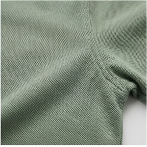 Vente en gros de polos pour hommes sur mesure avec logo imprimé, nouveau design, couleur unie, tissu tricoté, fabriqué au Pakistan - Product Image 6