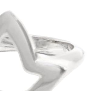 Silver Ivy Leaf <b>Ring</b> for Women Elegant Botanical Design Nature Inspired Fashion Jewelry Delicate Sorority <b>Statement</b> <b>Ring</b> - Product Image 4