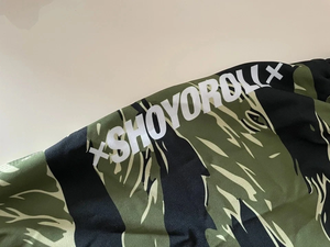 Shoyorol NBHD Rashguard Premium MMA BJJ à manches courtes camouflage séchage rapide anti-UV Spandex Polyester - Product Image 4