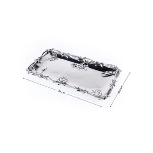 ถาดโลหะทรงสี่เหลี่ยมลายลวดหนาม ขนาด 37x20.5 ซม. งานแฮนด์เมดสไตล์วินเทจ - Product Image 1