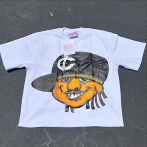 คอลเลคชั่นดีไซน์ใหม่ ชุดเซ็ตเสื้อยืดและกางเกงขาสั้นผ้าฝ้าย 100% แบบสั่งทำพิเศษ สไตล์วินเทจ ลุคซักยืด สำหรับผู้ชาย รุ่นปี 2026 - Product Image 2