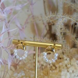Boucles d'oreilles en or avec perles baroques d'eau douce naturelles, élégantes, pour mariée, cadeau de mariage pour demoiselle d'honneur - Product Image 1