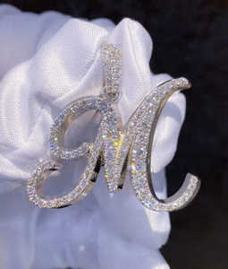 Colgante de Letra Inicial Personalizada con Dijes de Moissanita, Plata de Ley 925 Bañada en Oro, Lujo Hip Hop - Product Image 3