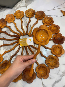 Wholesale Eco-Friendly Wooden <b>Spoon</b> Dining Utensil Flower Carved Decorative Kitchenware Restaurant Party Serving Tool Unique - Product Image 3