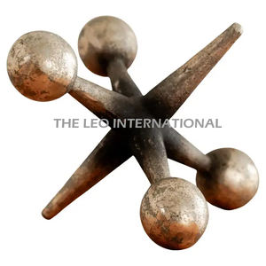 Prensapapeles Creativo de Metal con Forma de Árbol de Navidad, Decoración de Escritorio Única, Adorno de Oficina, Figura Vintage Plateada, Soporte Artístico para Papel - Product Image 4