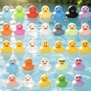 Canardons jaunes personnalisés avec logo, canards en caoutchouc colorés, jouet de plage et de <span class=keywords><strong>piscine</strong></span> pour compétition, fête, été, cadeau d'anniversaire pour enfants - Product Image 3