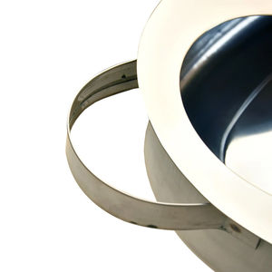 Bacinica de Acero Inoxidable Alemán Autoclavable Manual OEM Personalizada para Ancianos, Hombres y Mujeres, Uso en Centros Médicos y Hogares, Certificación CE, Unisex - Product Image 3