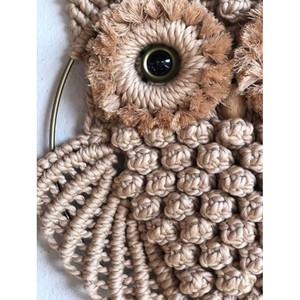 Décoration murale en macramé en jute artisanale avec accents en céramique - Vente en gros - Product Image 2
