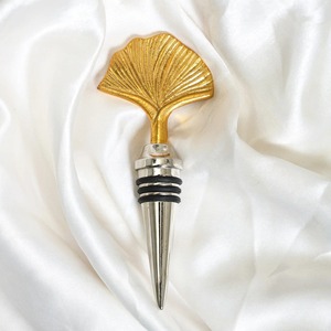 Tapón de Botella de Vino de Metal Premium con Diseño Escultural Moderno para Regalos de Lujo y Decoración de Bar Contemporánea - Product Image 5